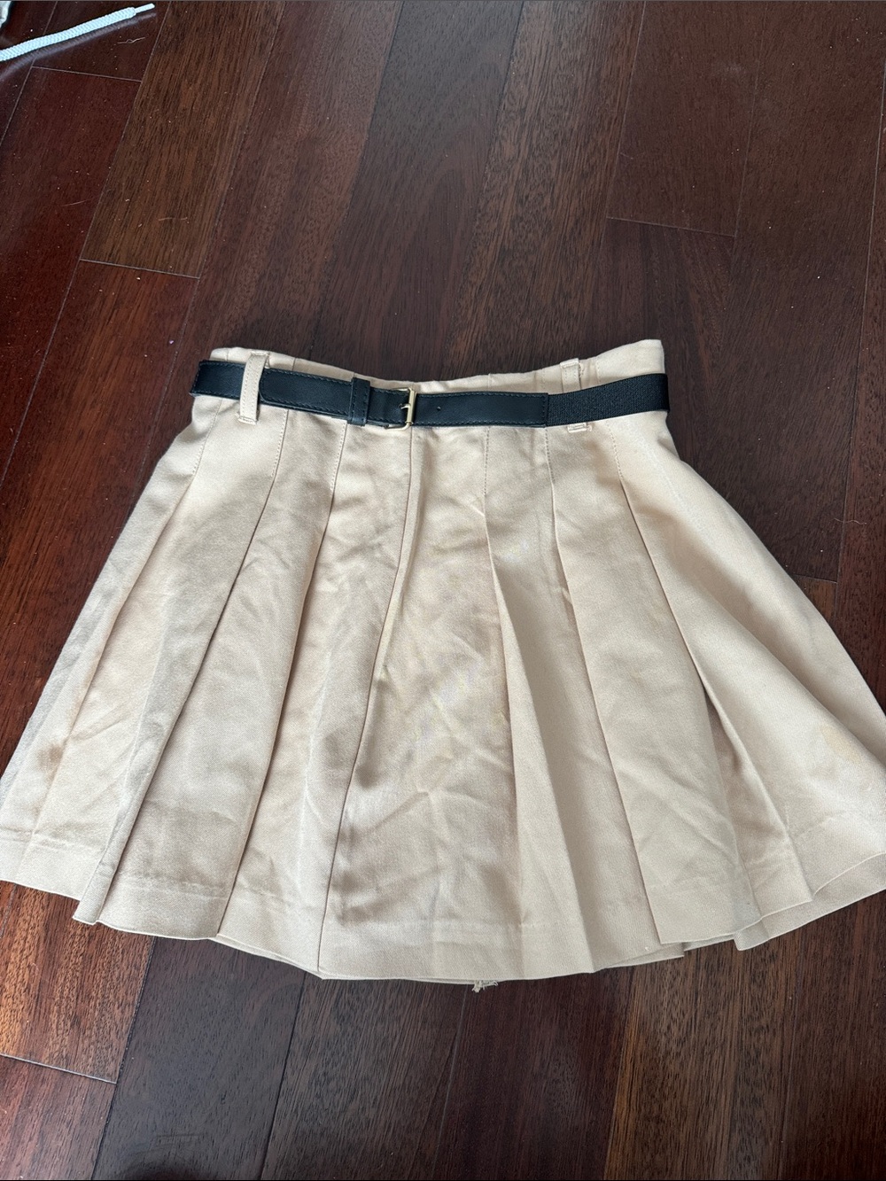 Zara Beige Pleated Skirt with Black Belt